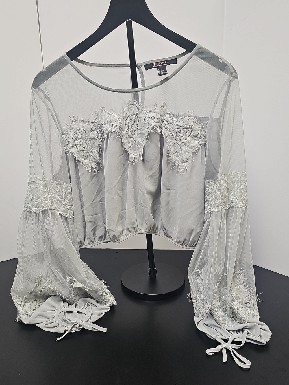 Forever 21 Light Gray Lace-Accent Sheer Balloon Sleeve Crop Top